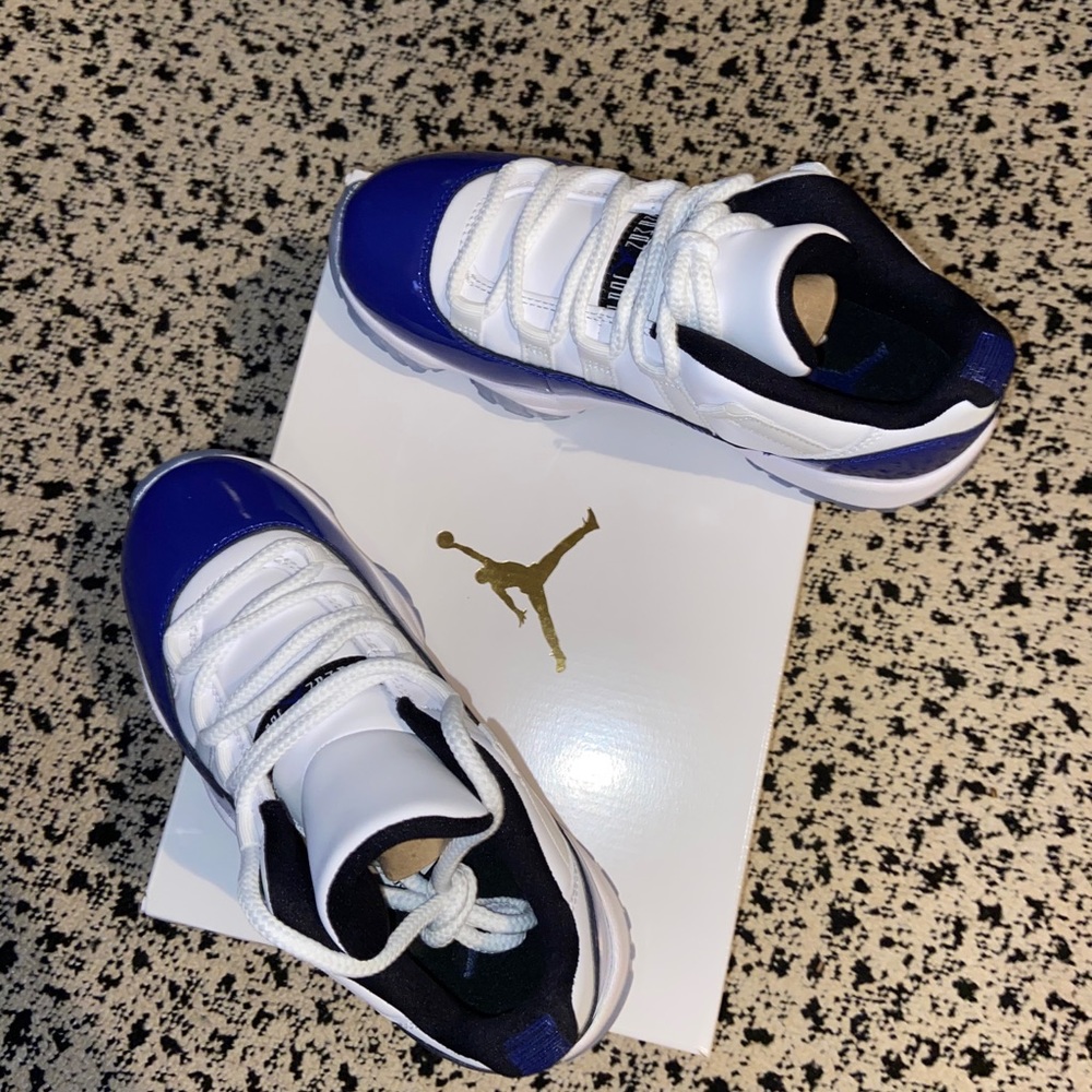 Brand New Air Jordan Retro 11 Low - Picture 10 of 12